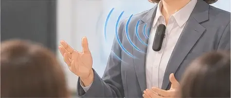 Roger On 3 を先生や講師の胸元につける