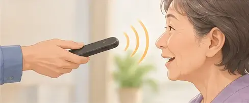 Roger On 3 を手に持って聞きたい相手へ向ける